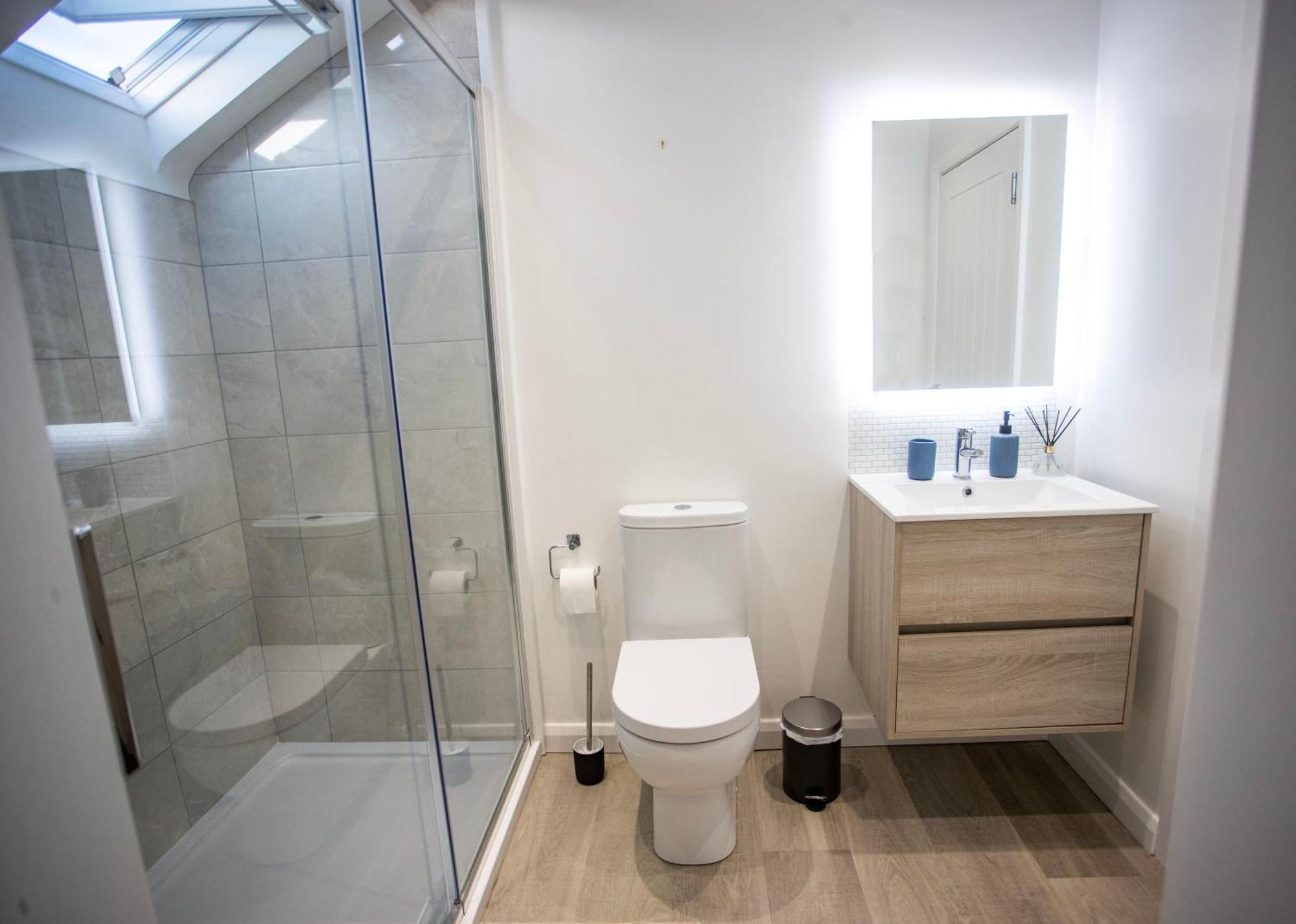 Sea Salt Six Apartment